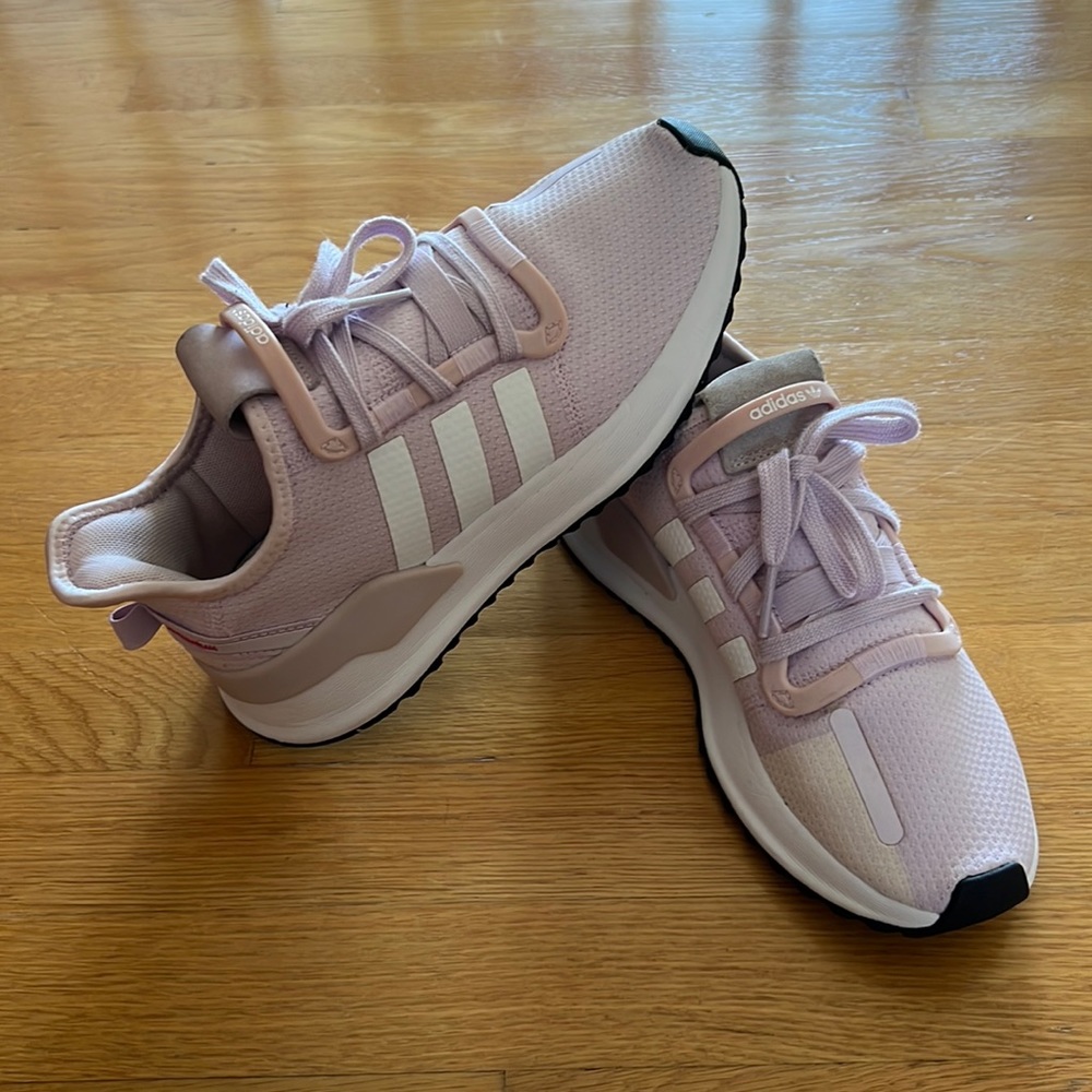 Adidas pink sneaker - big kids size 5.5
